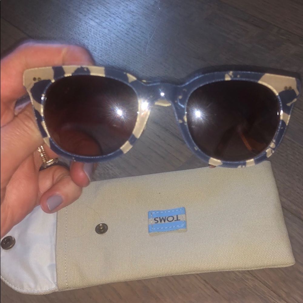 Toms sunglasses